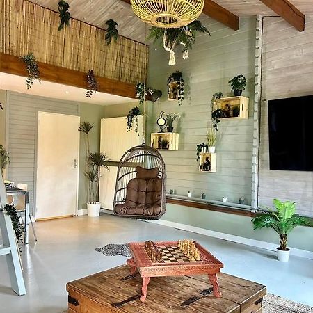 Jungle Style Lodge With Jacuzzi ,Sauna And Garden Near Amsterdam Vijfhuizen Zewnętrze zdjęcie