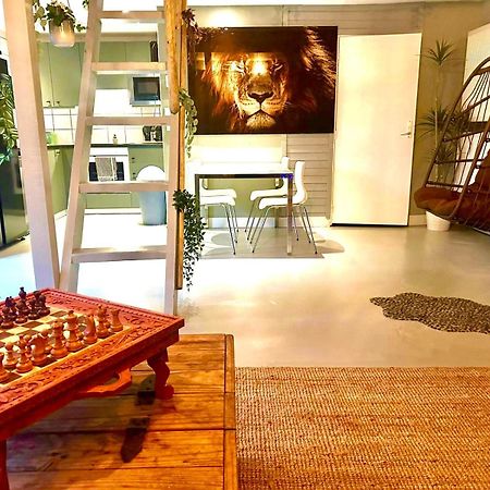 Jungle Style Lodge With Jacuzzi ,Sauna And Garden Near Amsterdam Vijfhuizen Zewnętrze zdjęcie