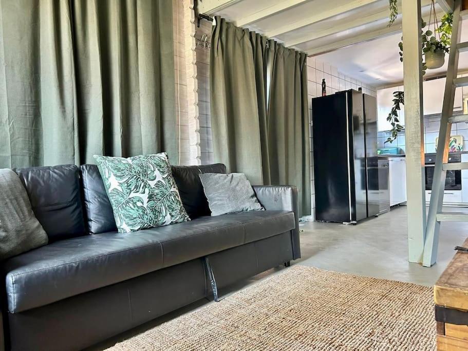 Jungle Style Lodge With Jacuzzi ,Sauna And Garden Near Amsterdam Vijfhuizen Zewnętrze zdjęcie
