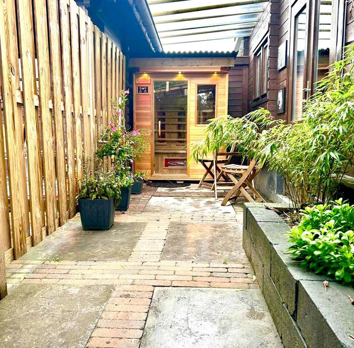 Jungle Style Lodge With Jacuzzi ,Sauna And Garden Near Amsterdam Vijfhuizen Zewnętrze zdjęcie